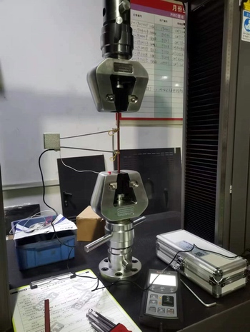 銅扁線金屬試樣拉伸試驗圖.jpg
